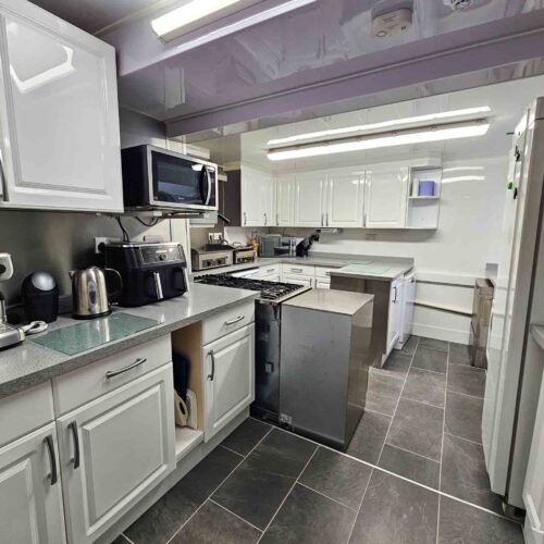 Hotel for sale in Paignton, Devon - Profitable 15-Bedroom En-Suite Hotel Near Beach & Town Centre