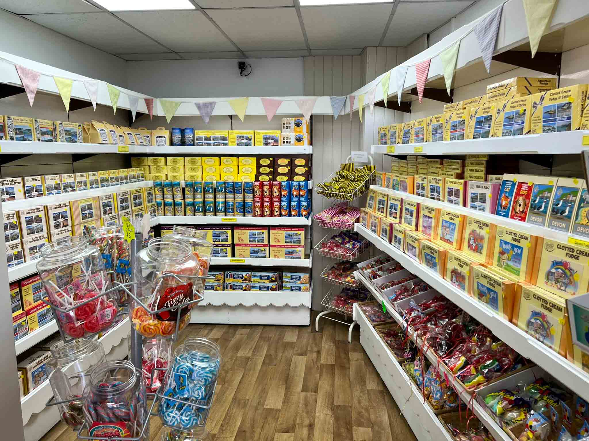 conic Harbour front Confectionery business in Brixham – Turnkey Opportunity