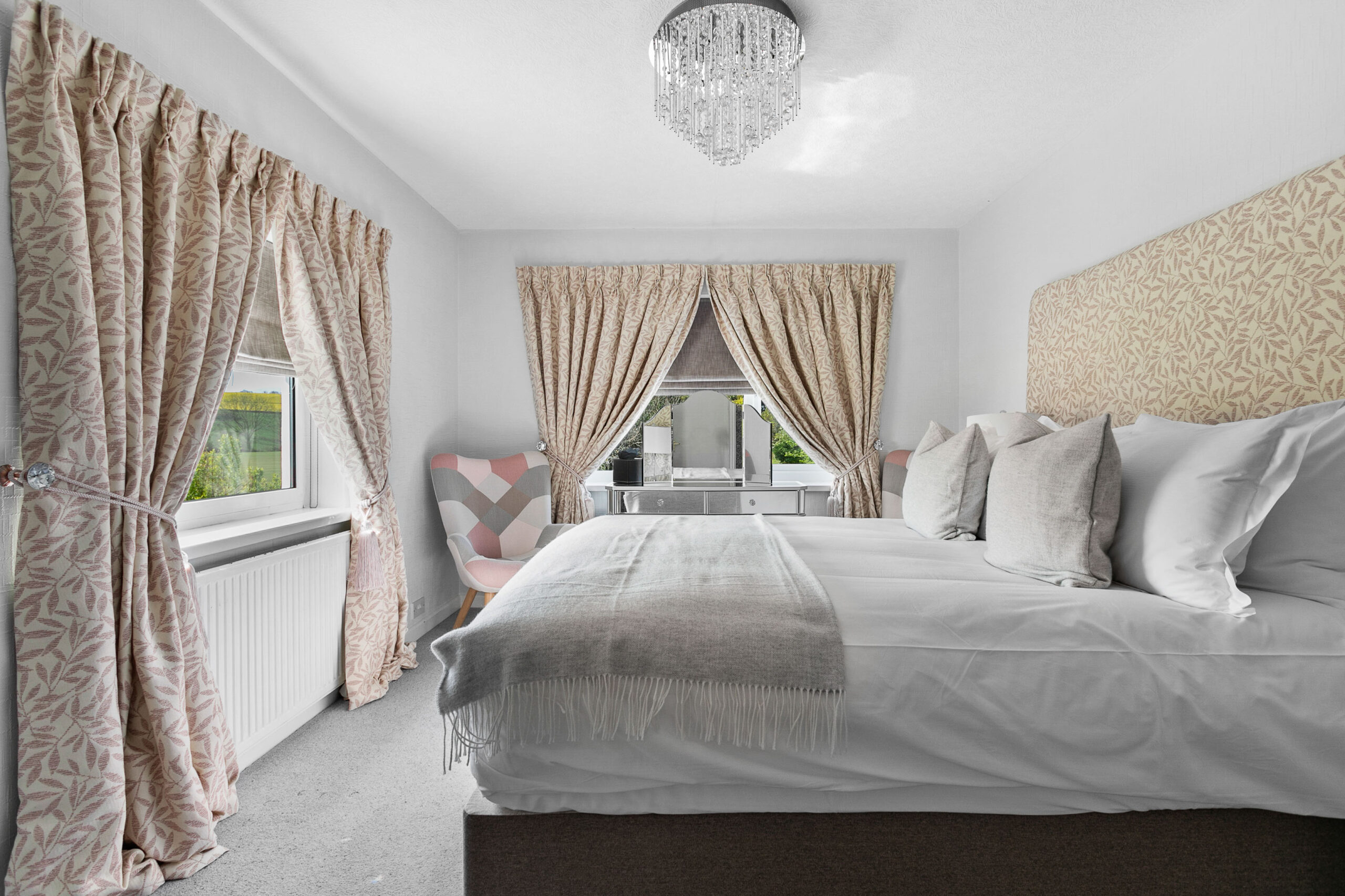 Exquisite Detached Period Guest House with Extensive Gardens and Luxury Owner’s Accommodation in a Desirable Location
