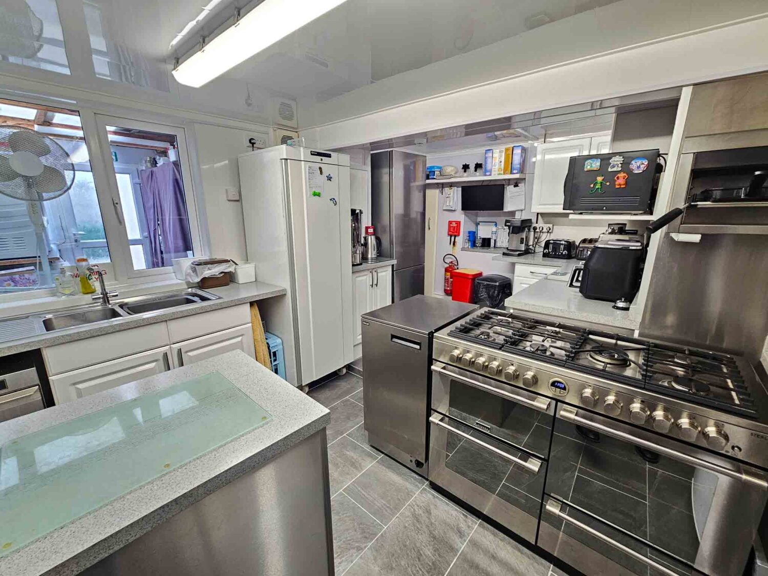 Hotel for sale in Paignton, Devon - Profitable 15-Bedroom En-Suite Hotel Near Beach & Town Centre