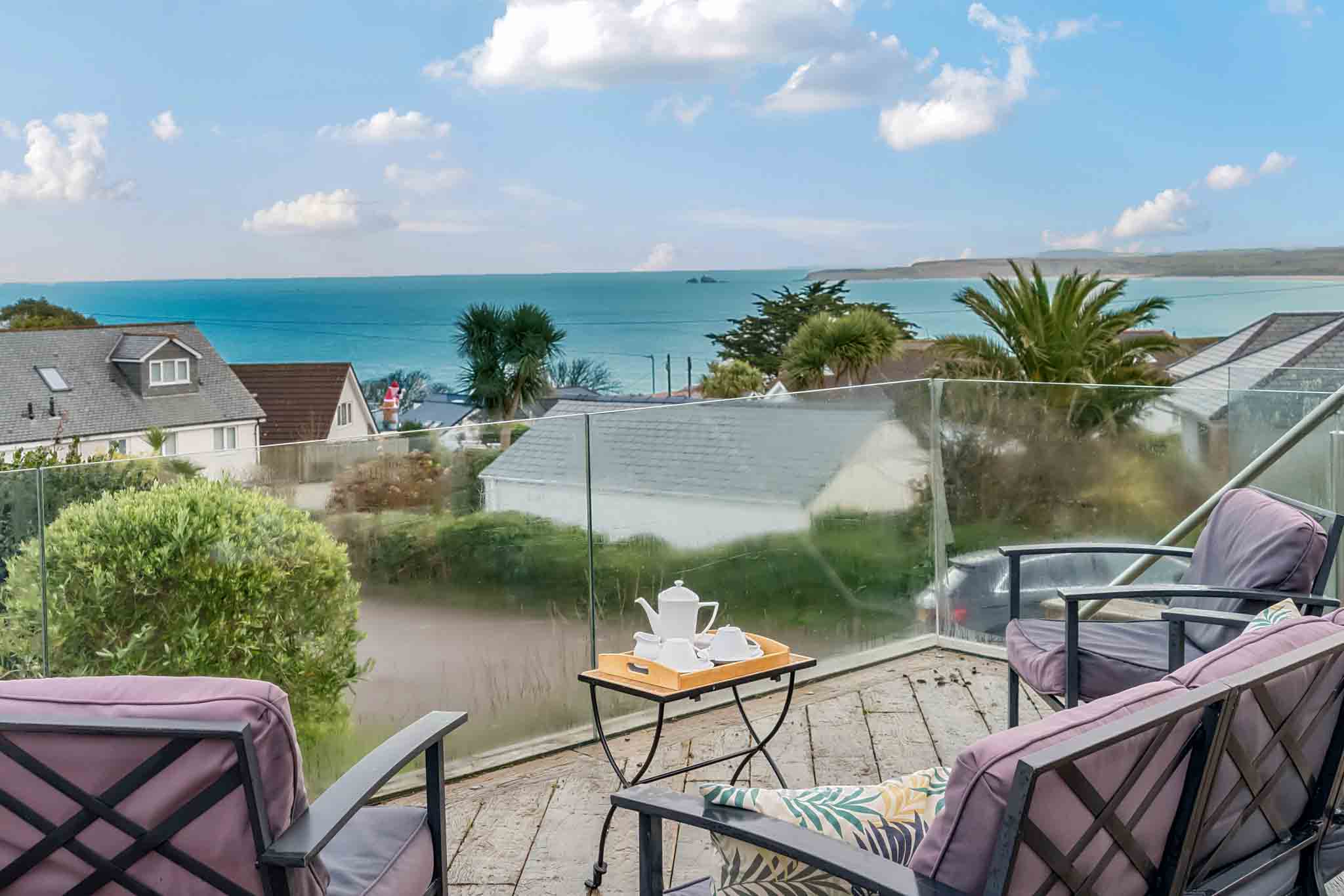 A beautifully presented detached 9-bedroom en-suite guest house