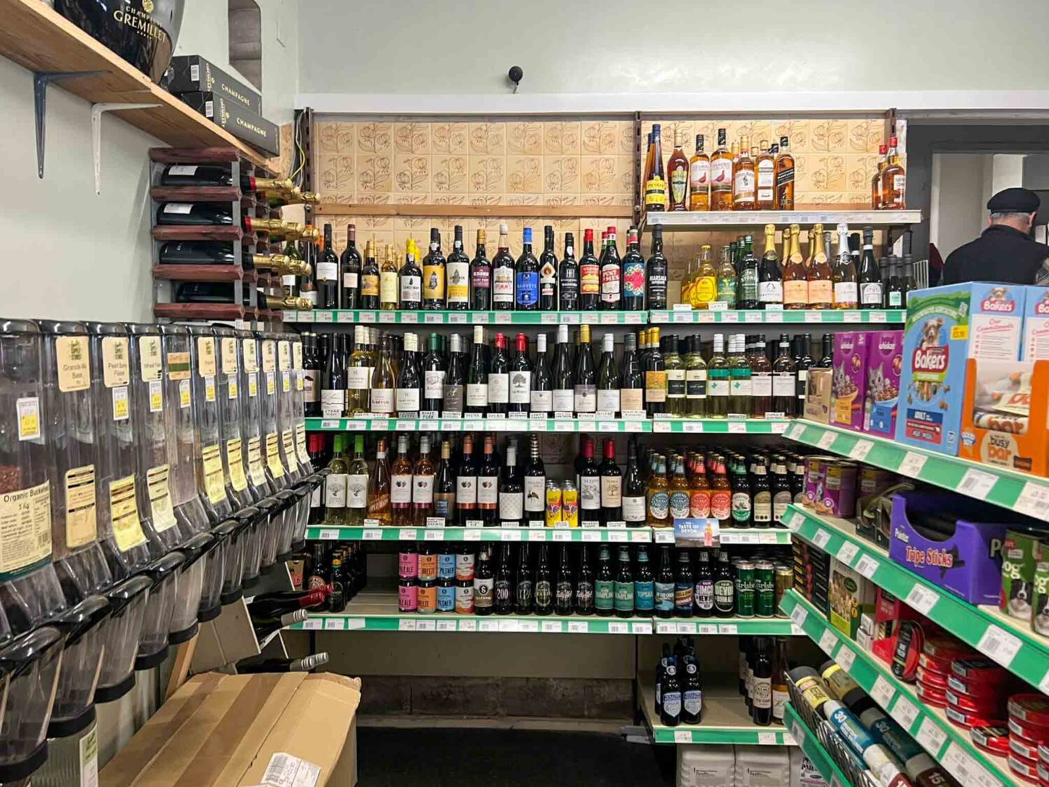 Takeaway for sale in Bishopsteignton, Devon - Established Village Store & Lifestyle Business with 2/3 Bed Flat and Estuary...