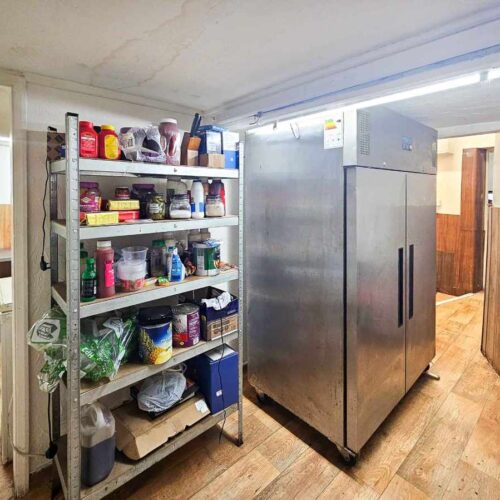 Restaurant for sale in Teignmouth, Devon - Highly prominent Pizza / Kebab take-away business for sale