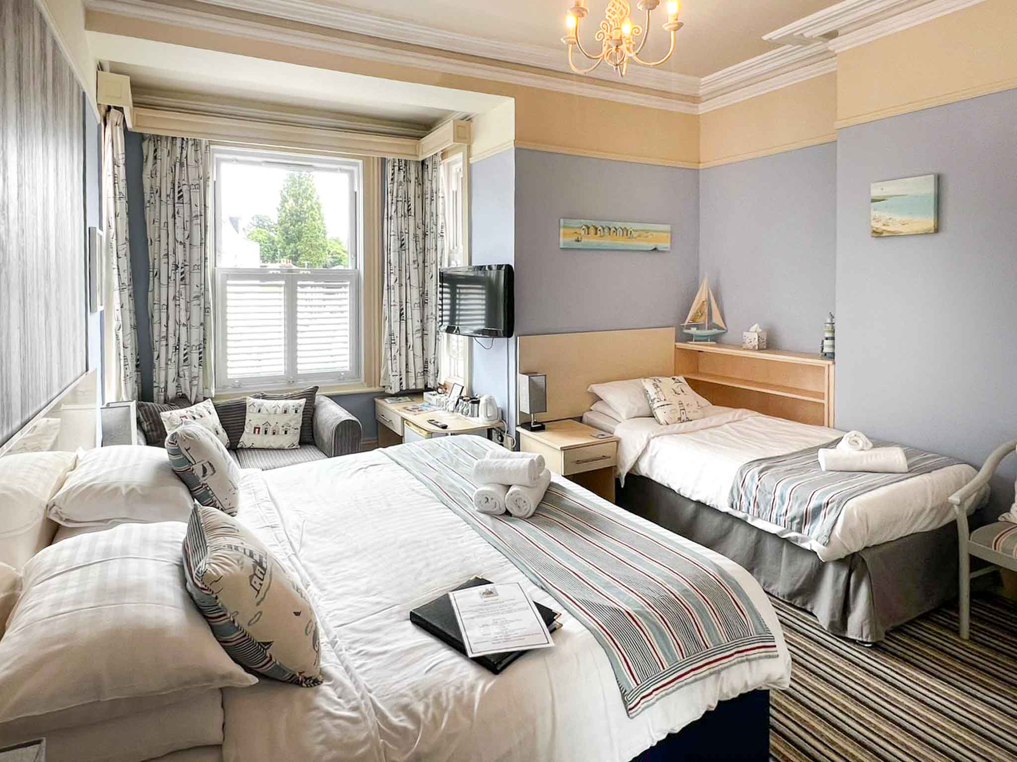 A beautifully presented 7 bedroom en-suite guest house
