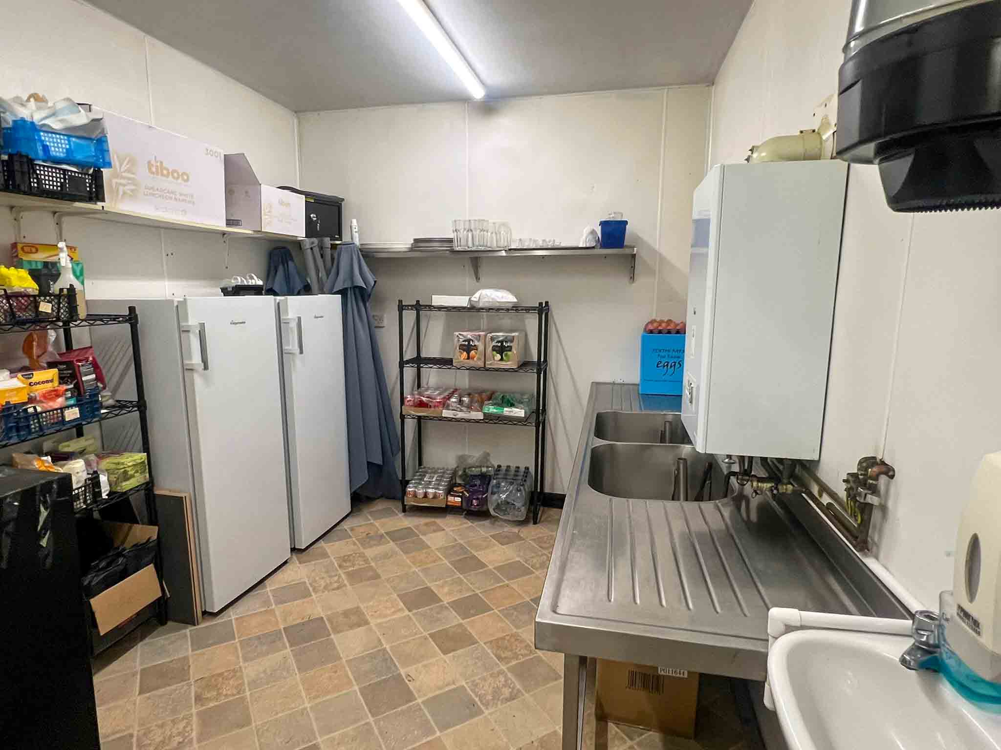 A Successful Cafe with a 2 Bed Apartment Above in St Marychurch