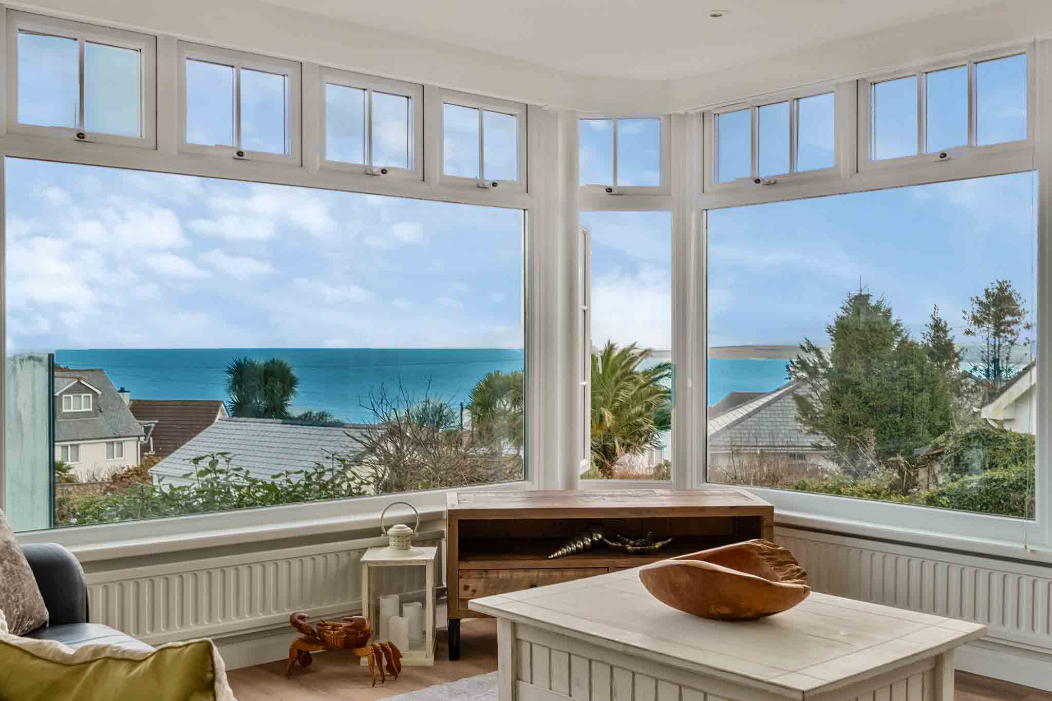 A beautifully presented detached 9-bedroom en-suite guest house