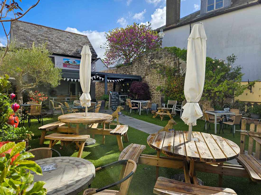 The Ultimate Countryside Café, Tearoom & Ice Cream Parlour
