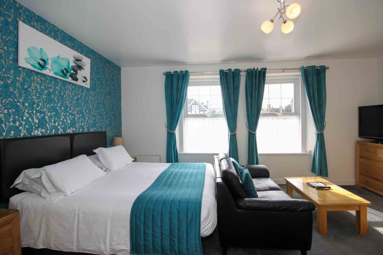 Hotel for sale in Paignton, Devon - Profitable 15-Bedroom En-Suite Hotel Near Beach & Town Centre