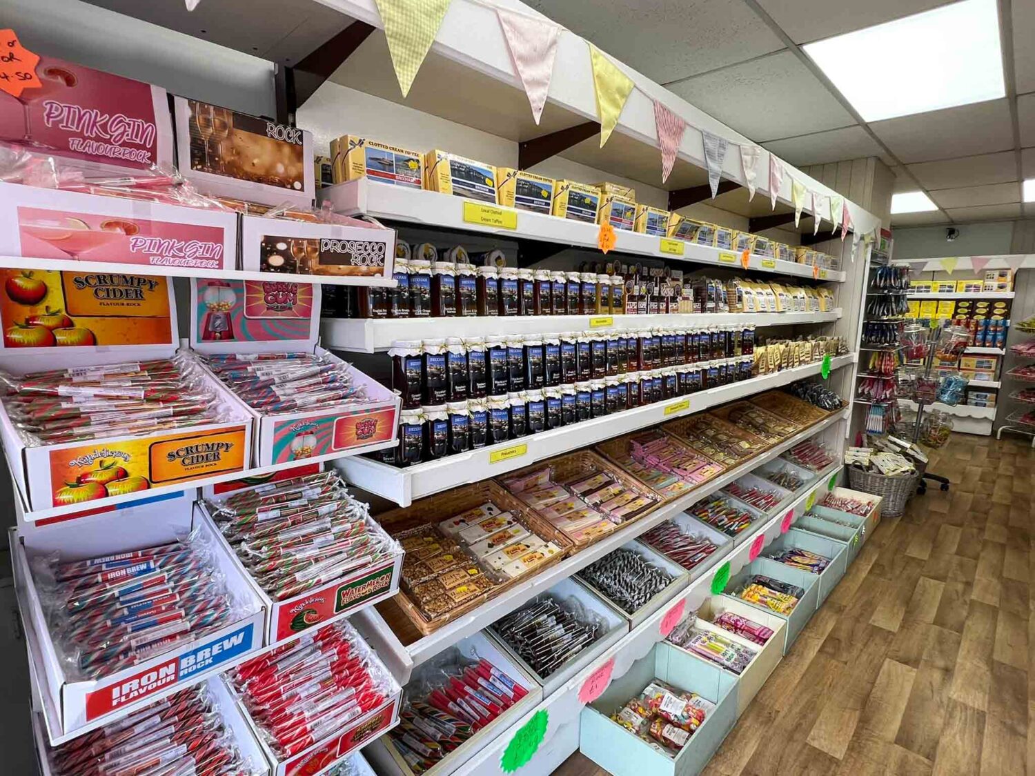 Retail store for sale in Br, Devon - conic Harbour front Confectionery business in Brixham – Turnkey Opportunity