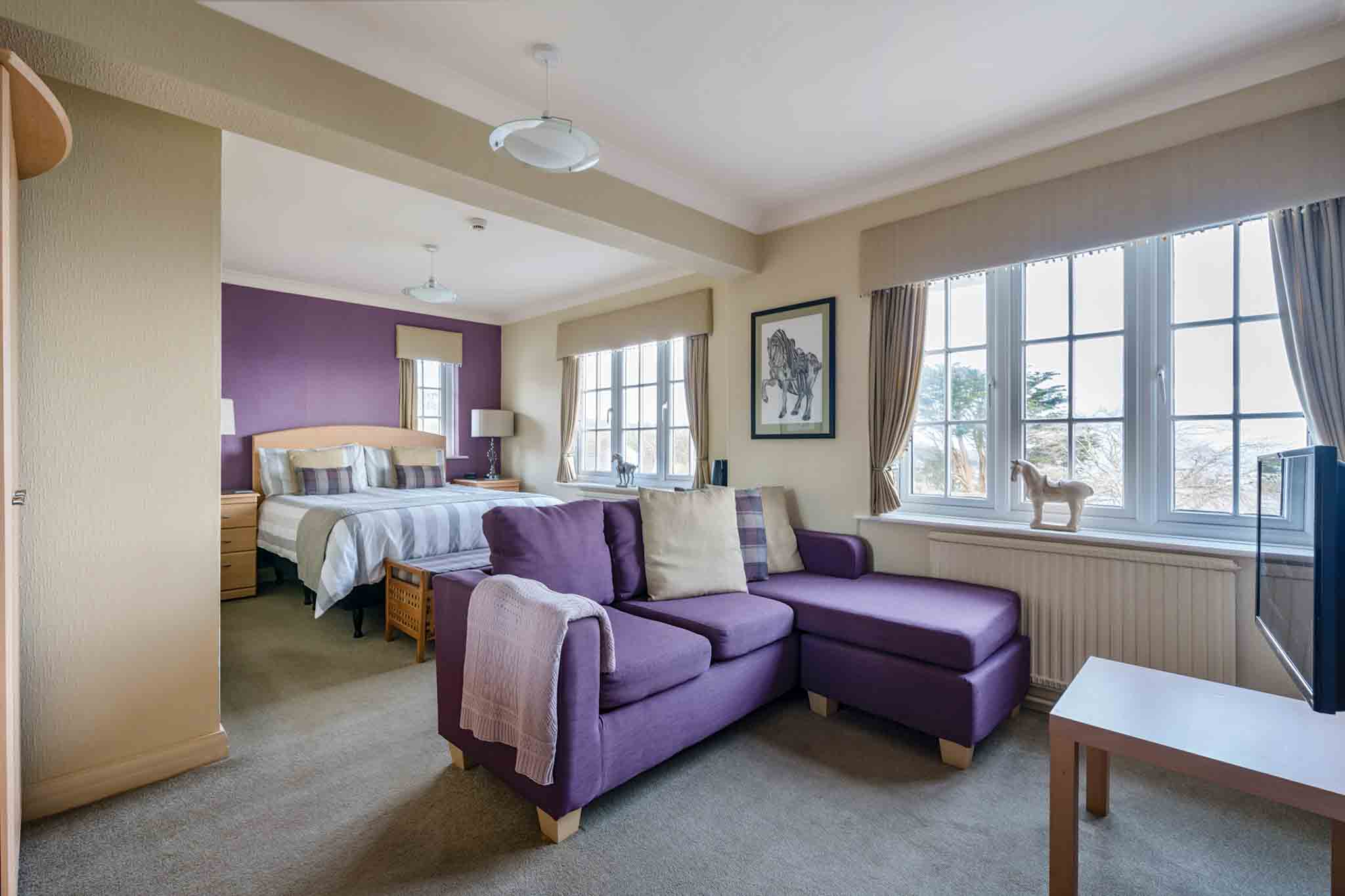 A beautifully presented detached 9-bedroom en-suite guest house