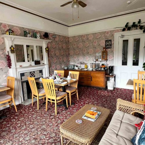 Thriving 9 En-Suite Guest House Near Torquay Marina