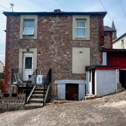 A well-positioned mixed-use property in the heart of Ellacombe