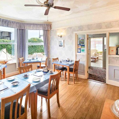 A Beautifully Presented 7 En-Suite Bedroom Guest House