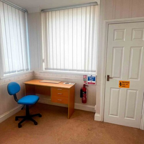 A well-positioned mixed-use property in the heart of Ellacombe