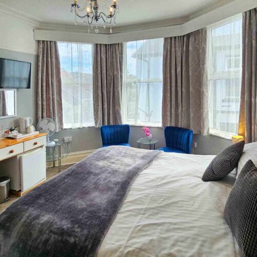 A Beautifully Presented 7 En-Suite Bedroom Guest House
