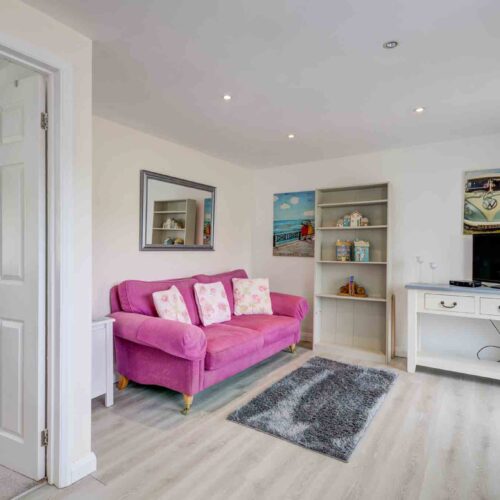 A SUPERB LIFESTYLE AND BUSINESS OPPORTUNITY