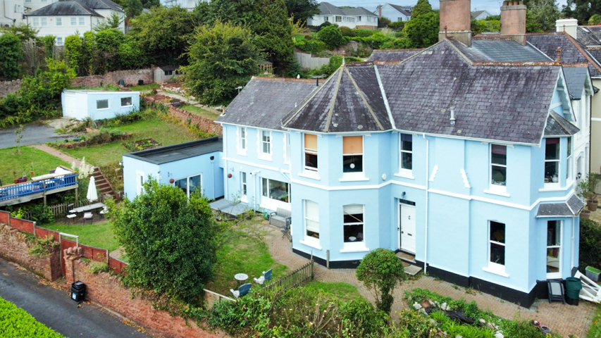 Family Home – Home with Income – Home with Granny Annexe