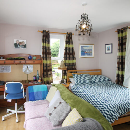Family Home – Home with Income – Home with Granny Annexe