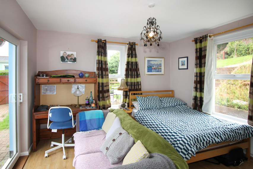 Family Home – Home with Income – Home with Granny Annexe