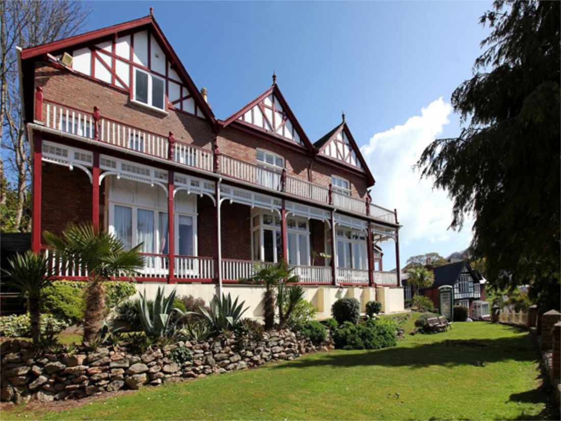 Exceptional Coastal Guest House Offering Up to 17 Bedrooms Across the Main Hotel, Villa and Lodge