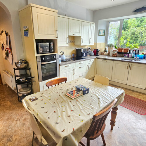 Family Home – Home with Income – Home with Granny Annexe