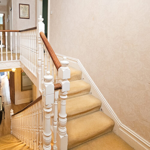 Family Home – Home with Income – Home with Granny Annexe