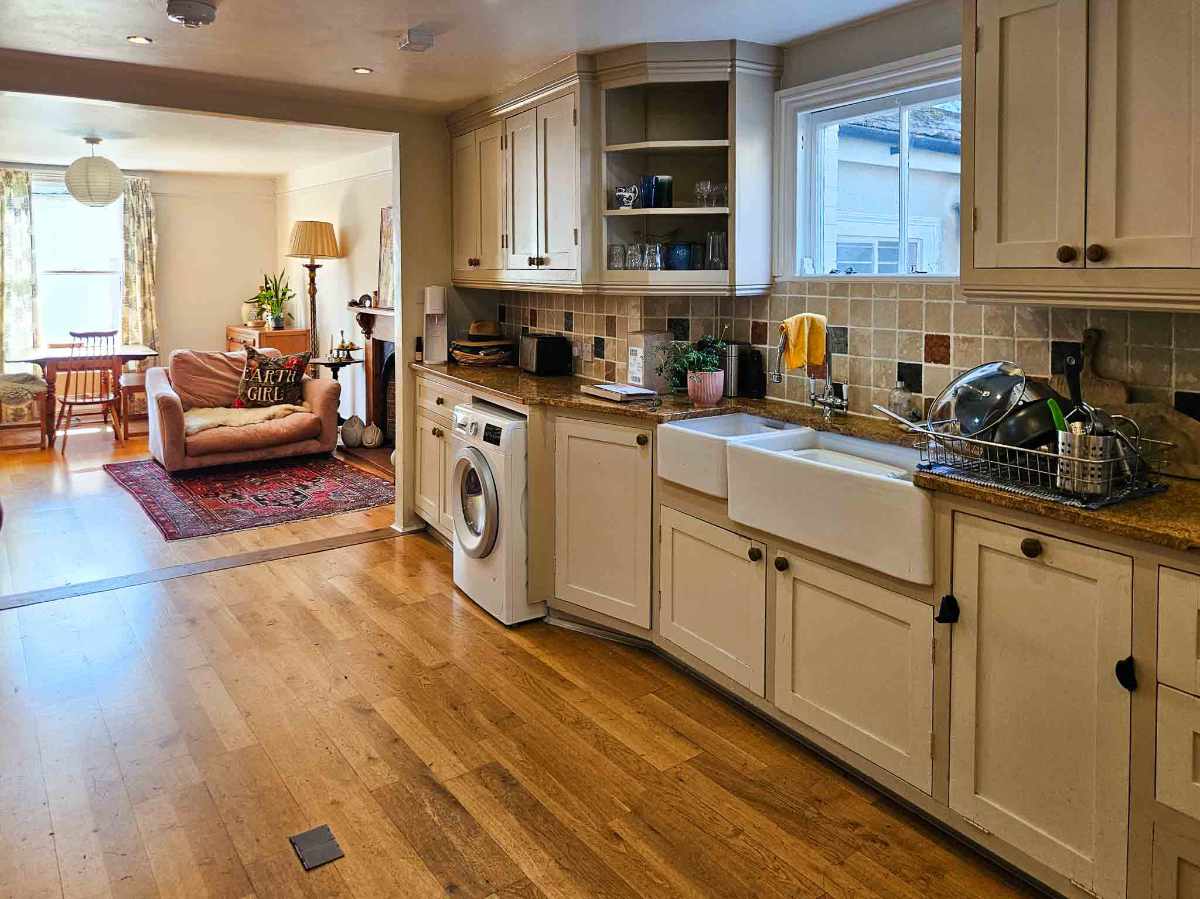 A thriving and award-winning delicatessen for sale